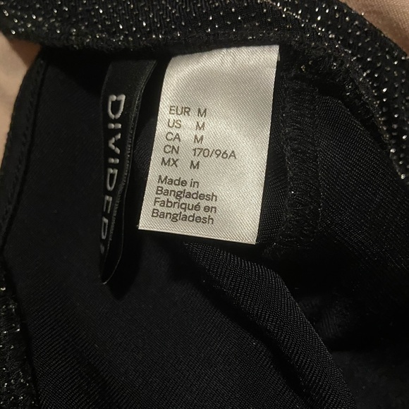 🚫DONATED🚫 - Picture 8 of 9